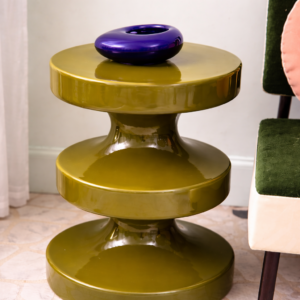 Bout de canapé "Totem"